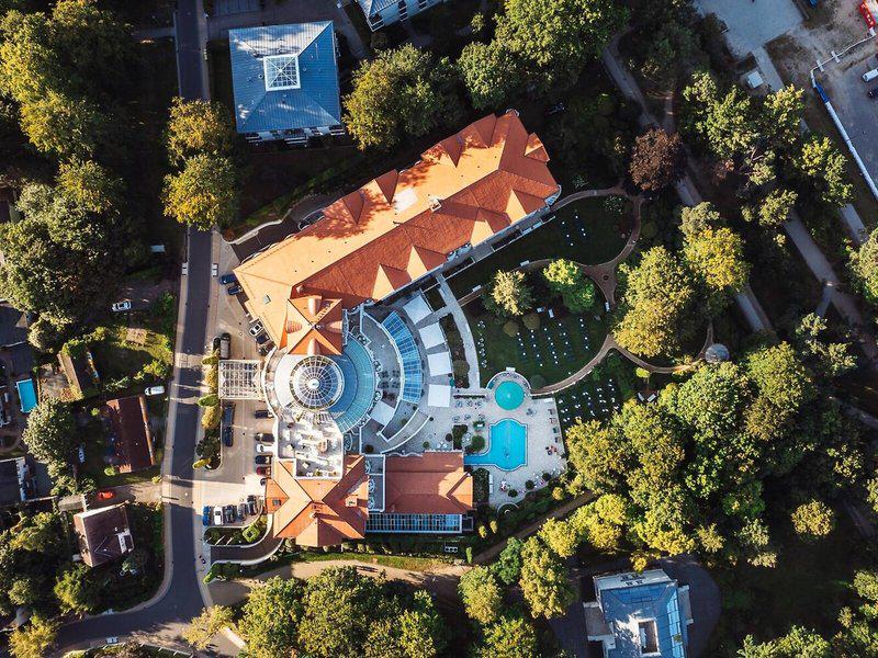 810152796897DD87E81BD642513C053E