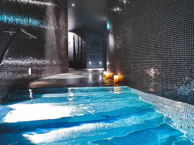 4C39DE85825D81A18E9F9C7B41AF63DB