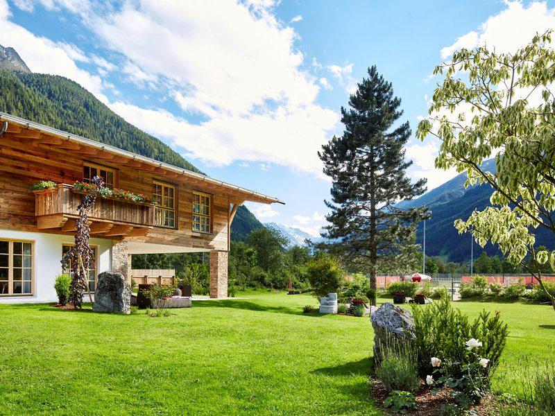 C3CA351C2B2B4B7F5581D21E42AABA28