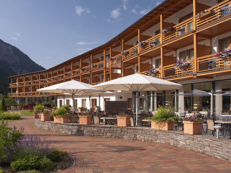 27F0DA4B3CDC78E46AEDFADB3A3B3D4D