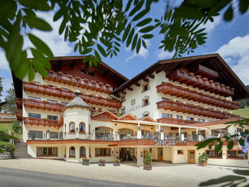 DDB48EDA8DF39794D18D3E062075BEBF