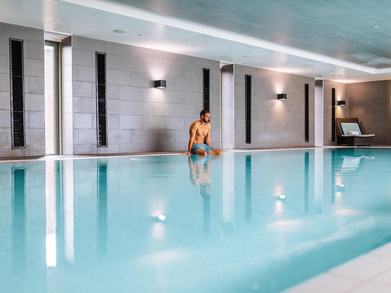 CD0EC923AFFB51A34B0F9FF17578F475