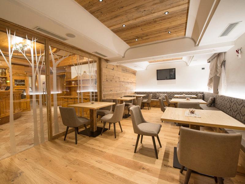 29E7433B445688F6C6C071D7CAEE158B