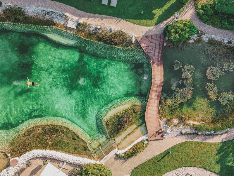 B7249C1570B529B87A992011870BFC36