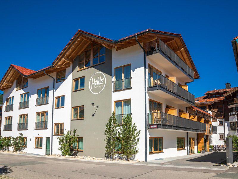 EB76521684AB5ED54E8E03F60C1A74E4