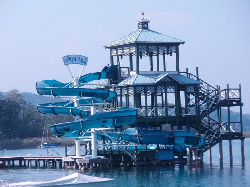 82E57F612647294B1182A7EDC5CA7D99