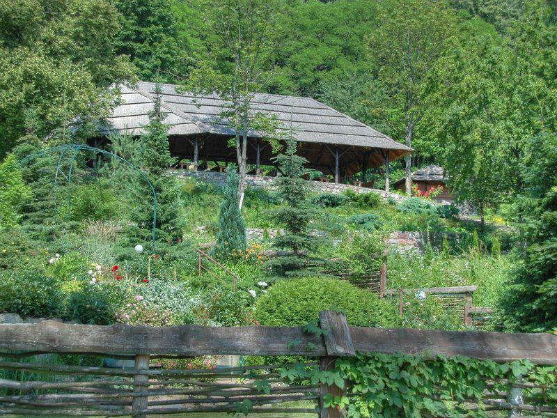 F7F260B043B60E361AA46FEF50255A40