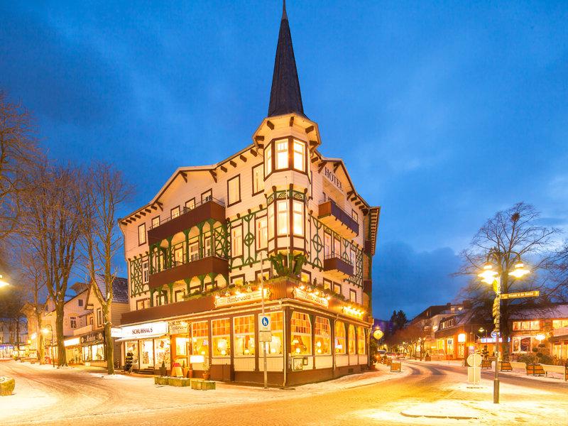 42E9624D363A06E7B4FBA4AA22AC6F40