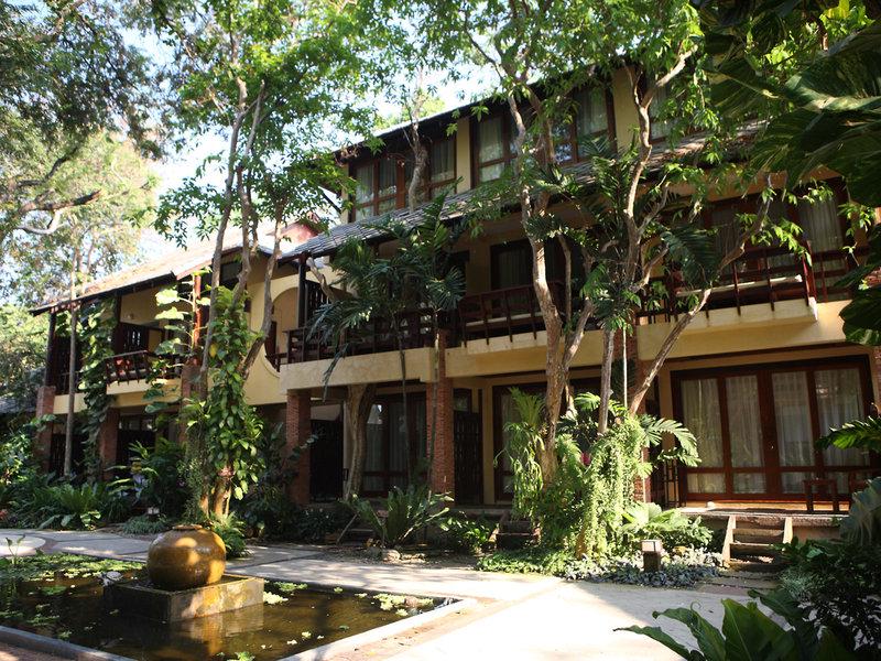 670F93E76524849E0499D4782E85D942