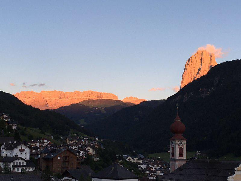 1C0FA0217ACF445F79BEF6E2DE538E98