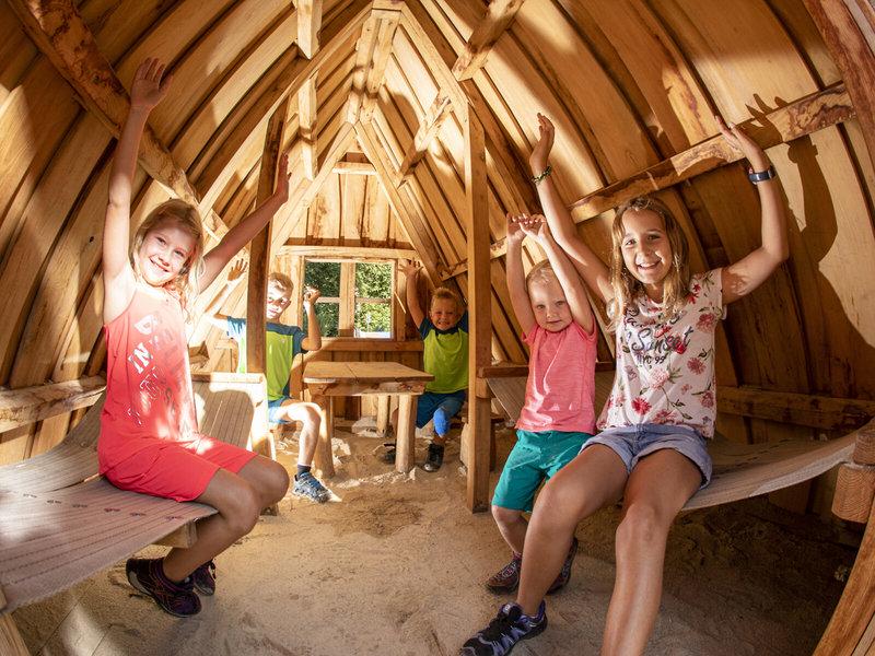 7905B63C37B95AC337A21D272E920C5D