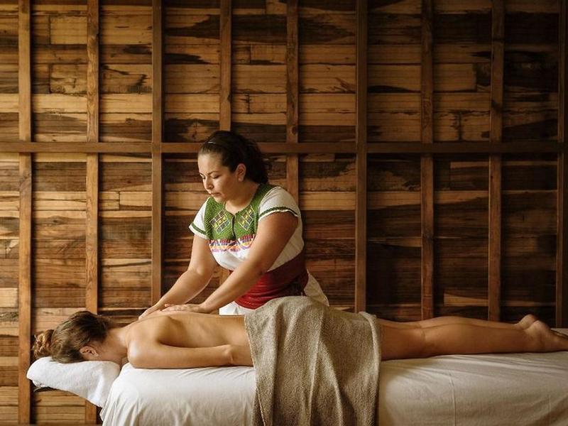 FCE3C93F3A9D26E73B329F48810CED18