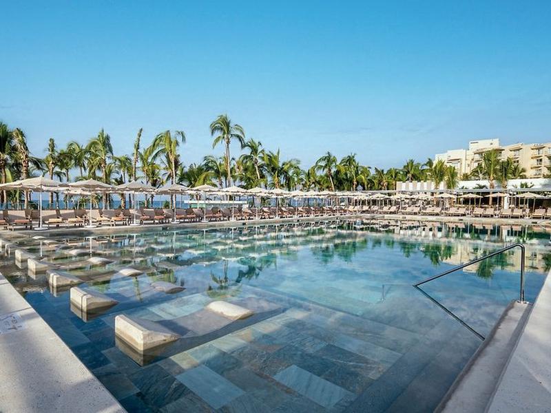 948FED449109E7709F7E22A7005F8FA2