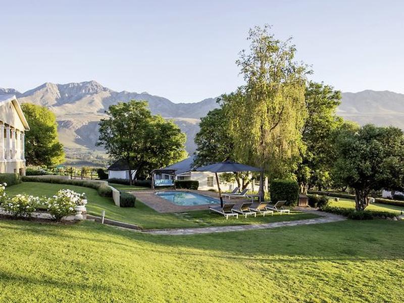 A62CA95205610CD3AD97E83DCCDCE803