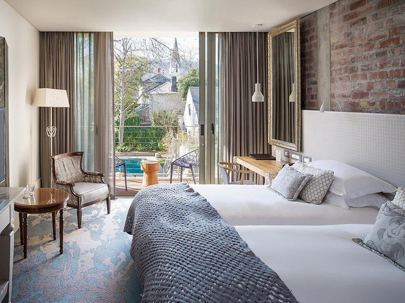 48F858468D65563B145D6AC588E3543C