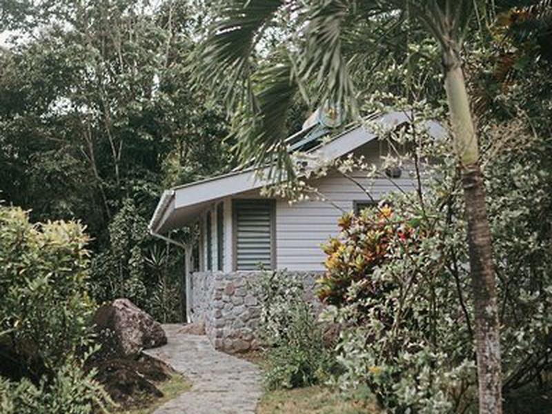 837B92EED81CE8BFA72E72018FE82DCD