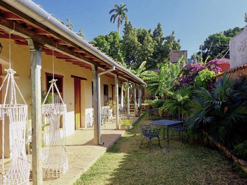 CDB81A1B438735BE5E228579E36B14AF