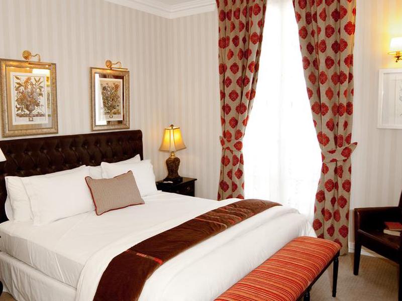 44B180A6D8751CBA70049F7F30FE3019