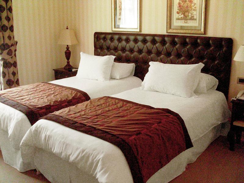 45B879FBE05EC8D89F869C4E42B9946A