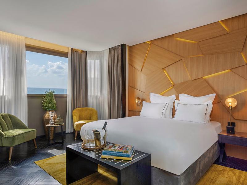 46706DA28477FE1447F852CAC00FEC32