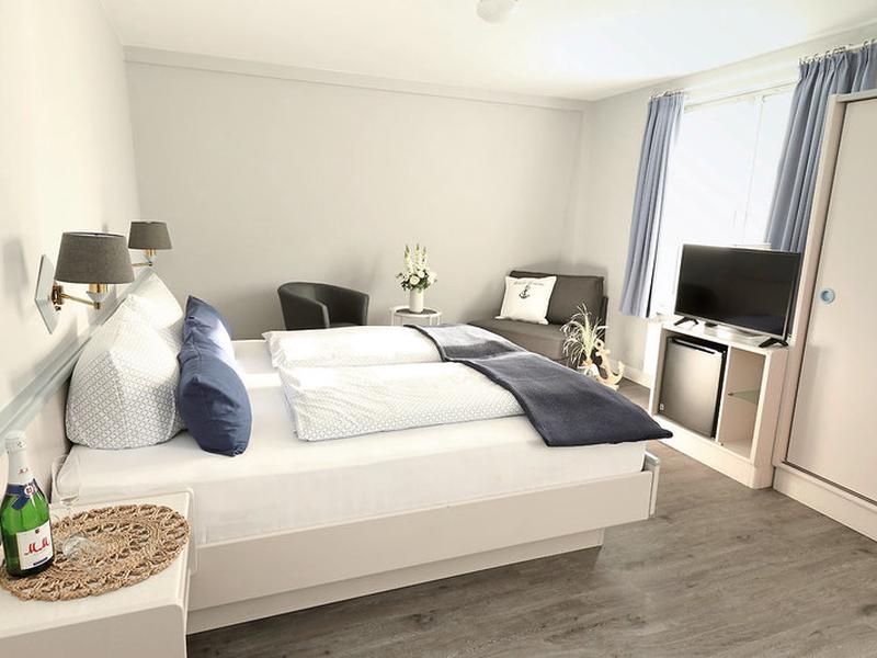 EA1FDA93E751E11E5F458CA9AAF789B9