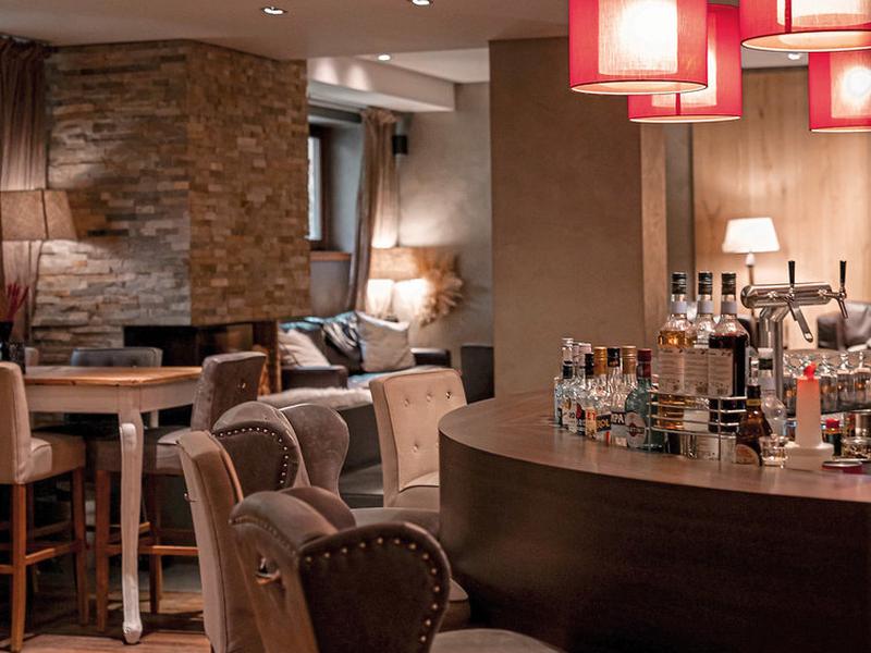 C4EB27D0D5C4F592E6D6AEDC2246368B