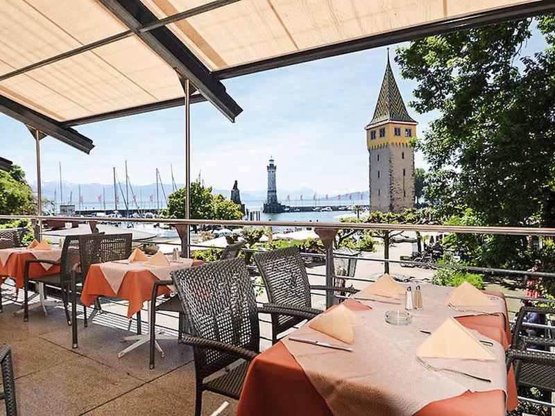 AB08C9AAEB931EA6BF0B4DC42D438FA3