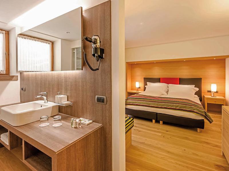 57DE21EF234086FA647DFAACE0A05F28