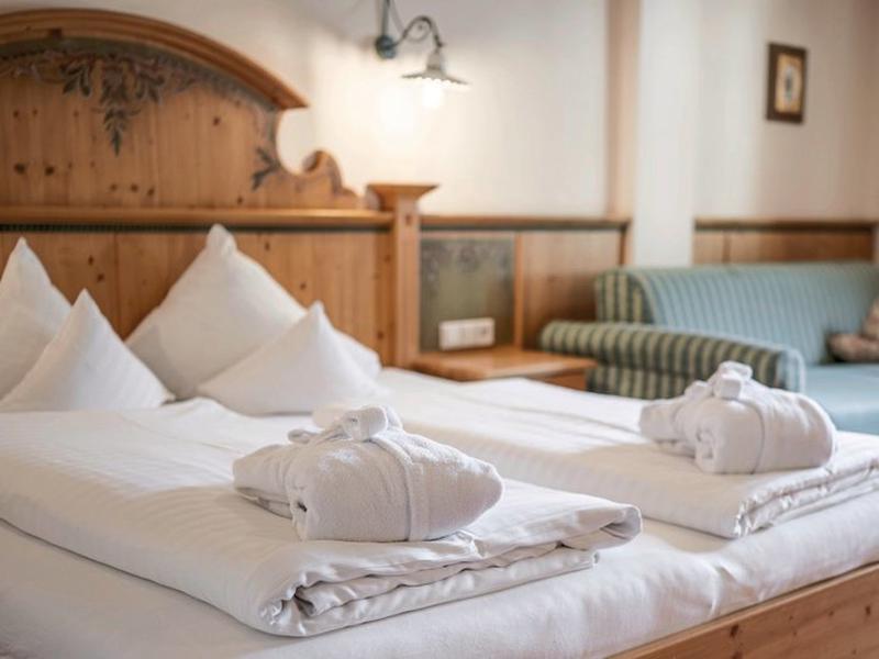 6A2C3752DD44251A2792C452B3453A7B