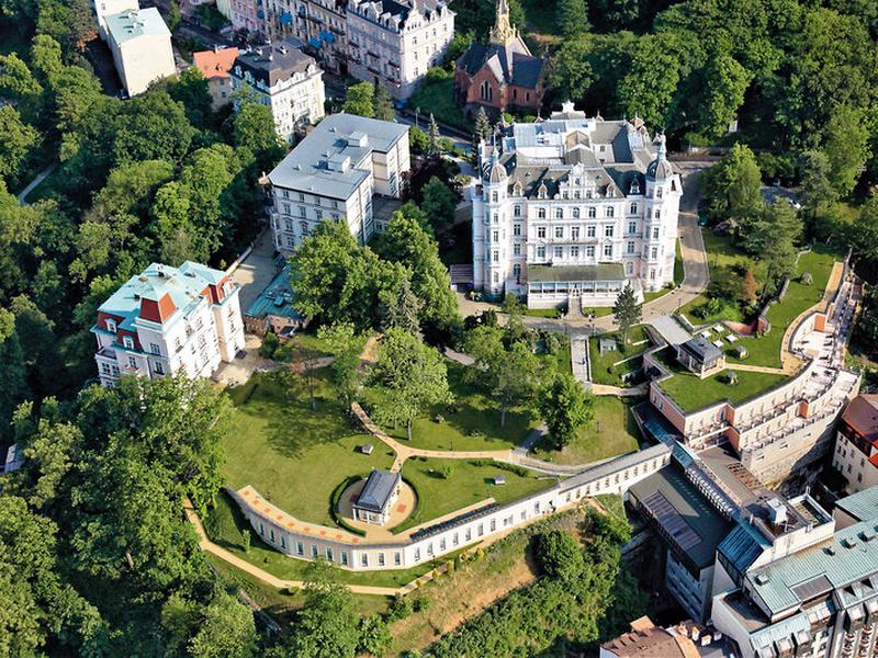 4211857C56C9244229B1218928F86086