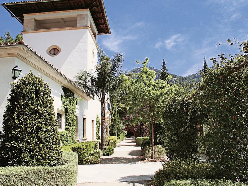 FB460F7C45D677EE03A70397F52B65F1