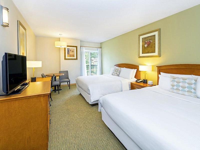 E01E6D518E8D221620C177BC6711EE47