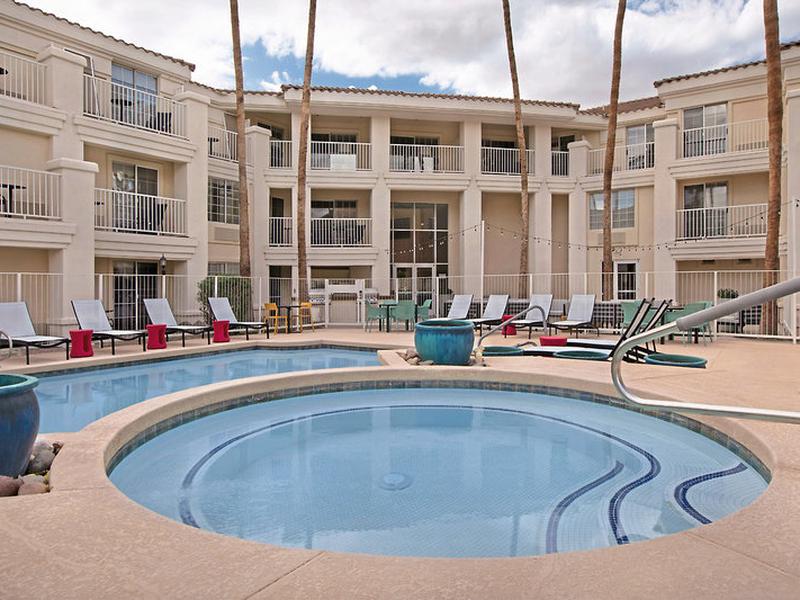 C27165F479C731D9BF67C00E175DF341