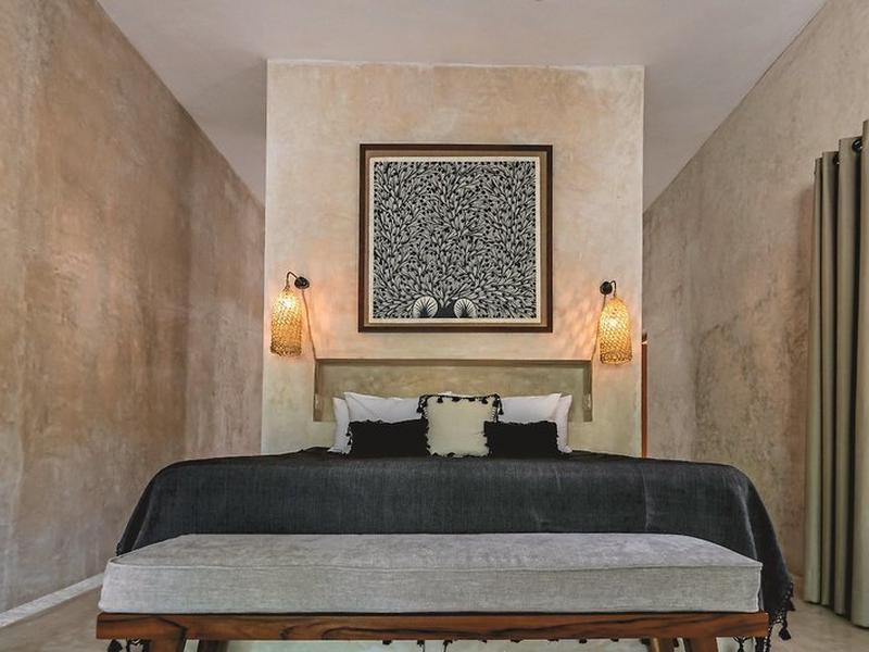 DB312ED1319729A2D2D5779200B8FFC0