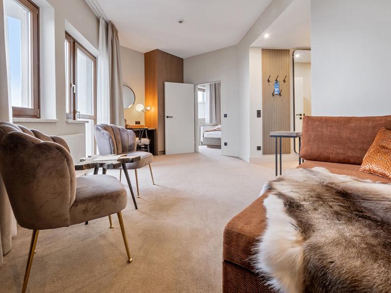 6CD5202C6B57799B9E73D62DC0949213