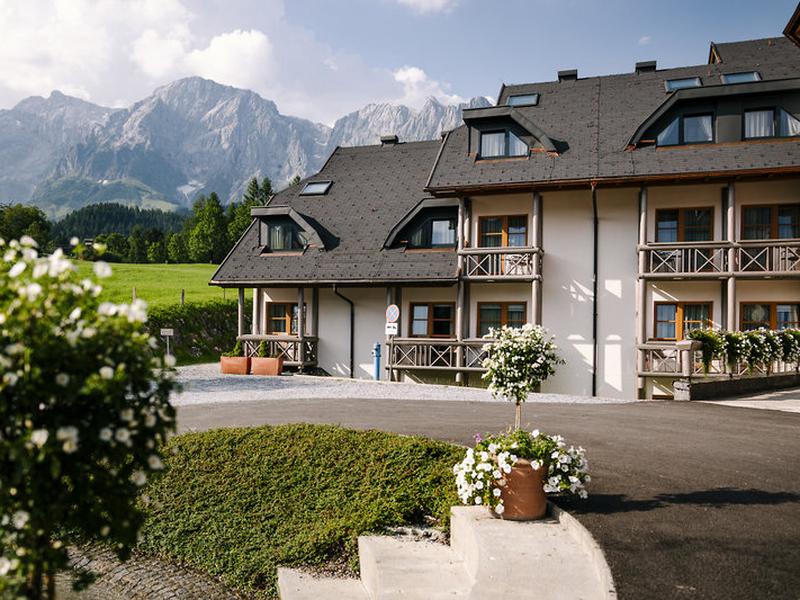 AF0B9B4701400F326F998173811ED1F3