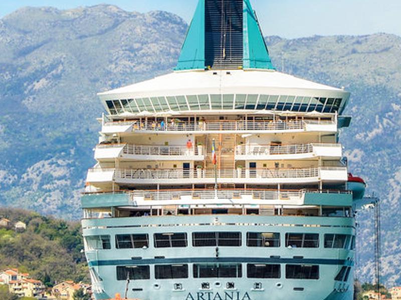 F01613299C1C44EF2D25D9F6E9E78DC6