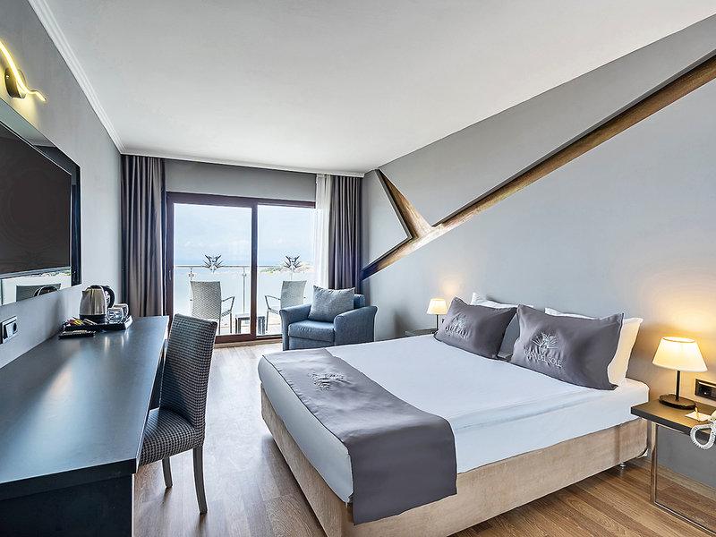 BF4B2FD2E434E3EA5ABEB67A01DB17FE