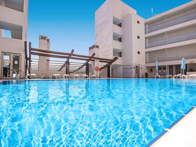 B919E4570A39215E9AF62AC14B9ABF54