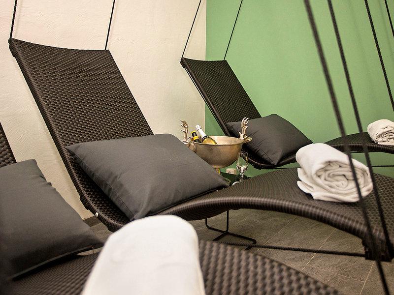 748E329A2794E2138145FEEEED3C20AF