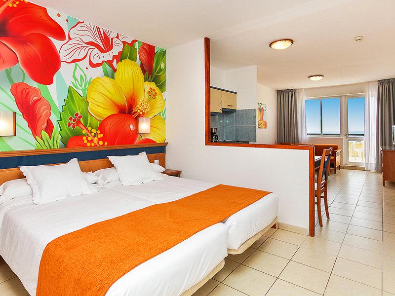 B007FFF173BFA38D4B411E85D3D18504