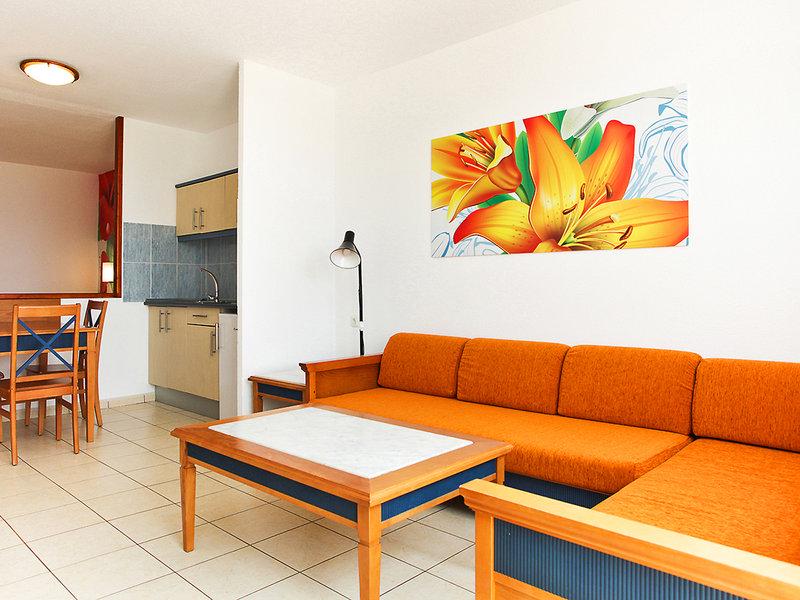 617A8F5CE87F402692D9C5554131ACC2