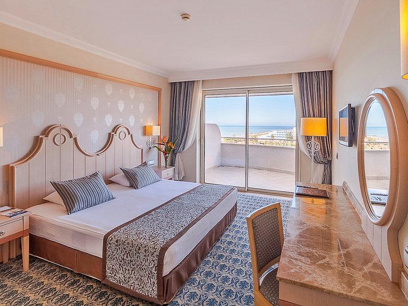 012AA1D7205FF778F1AA9E21AFAEB824