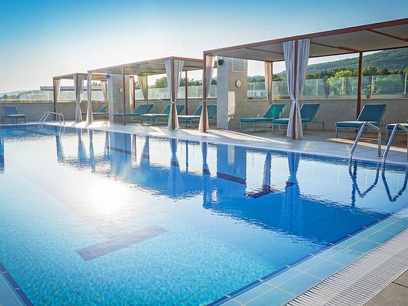 B14453078F2D818C1D53A8FD651C0AD0