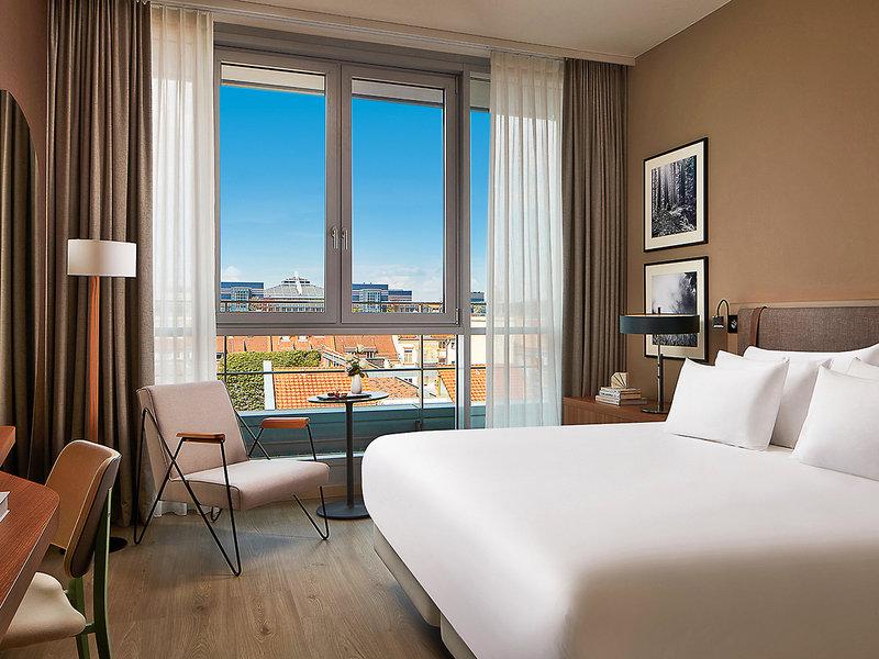 6874AAFA85BBD7C81C00BC3DDE85F11A