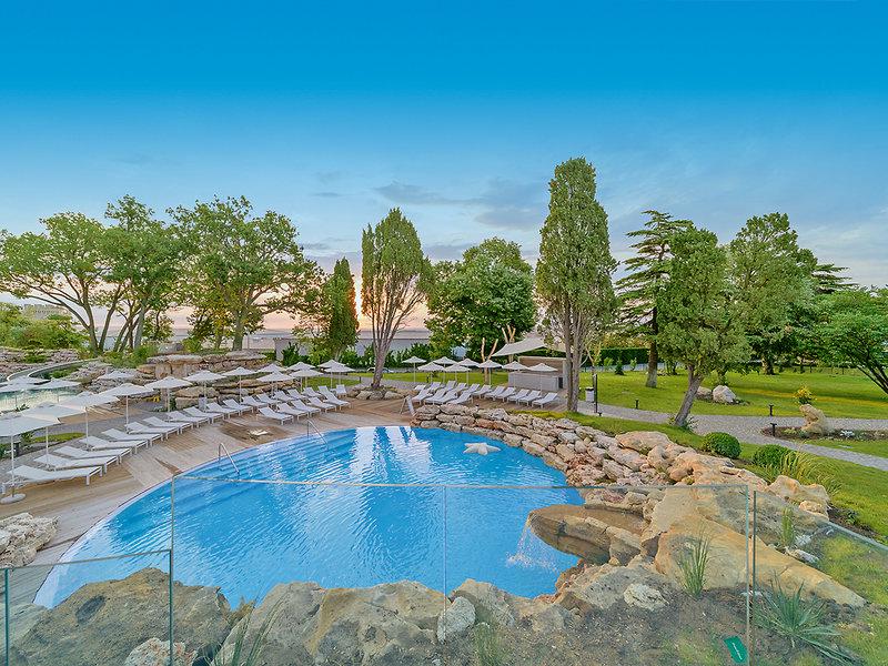 EEB873C62A9E695D5CC5C6C534CAB183