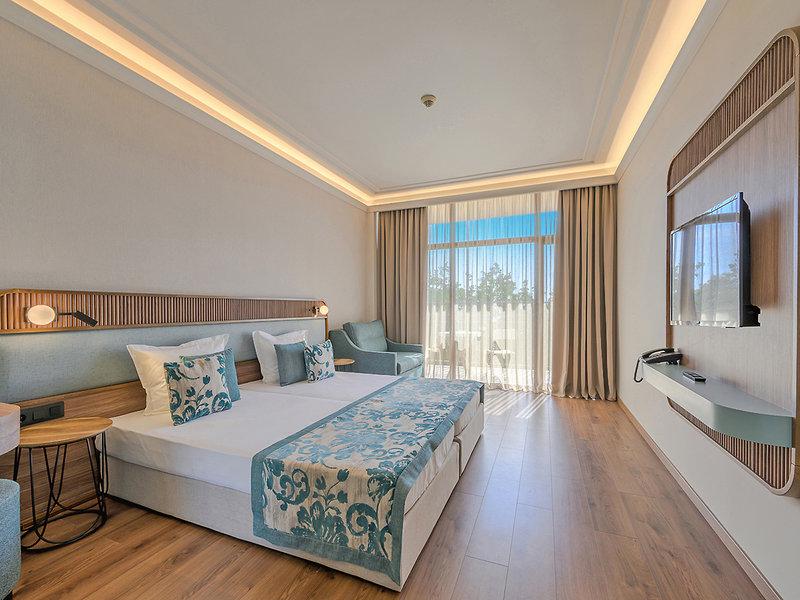 03E029455EAC6CBC3A328FDC121E4EA2