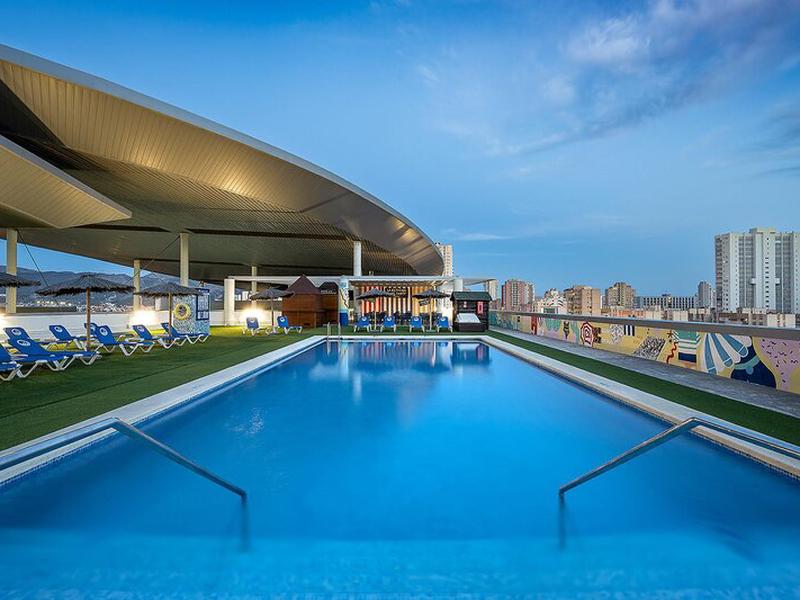 03DA29C9F232F7B5E305BA8A12A18572