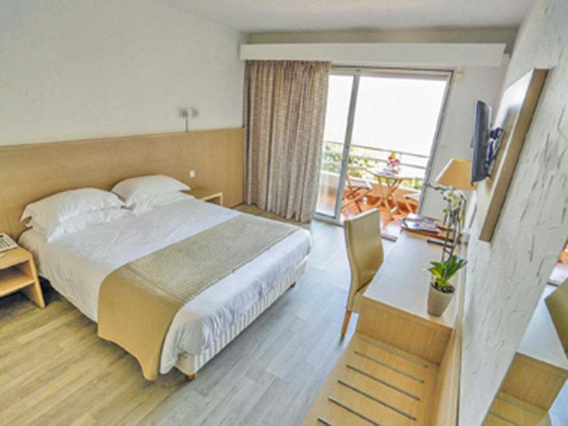 F3F61A828C1EBA4BE0F43D84056BF01A