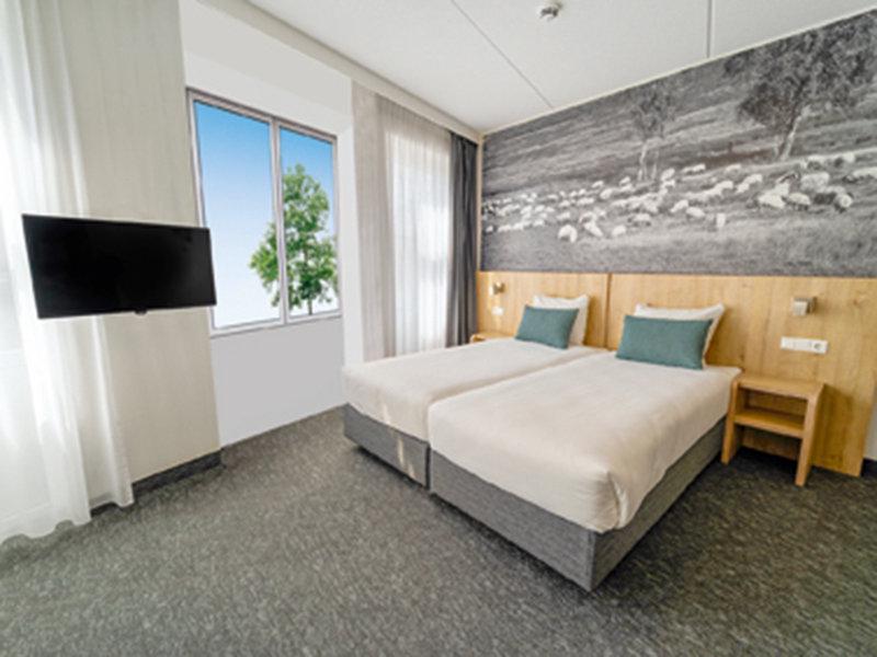 CE15FC07A7675D350361BD661D99230B